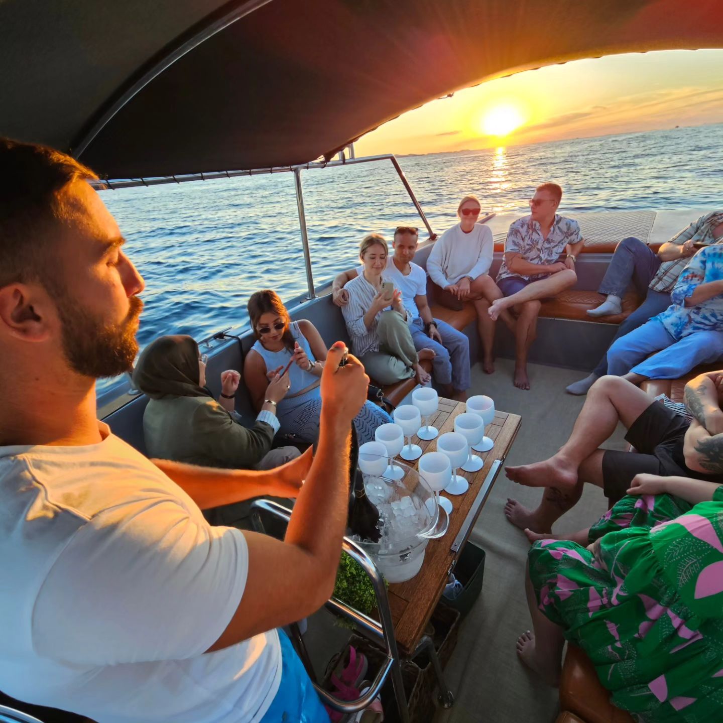 SUNSET BOAT TOUR with glass of Prosecco